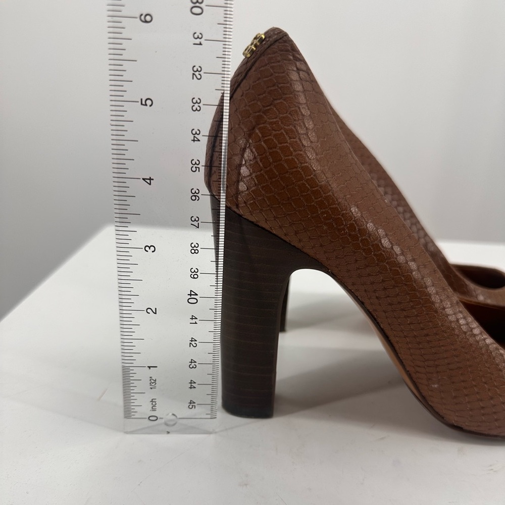 Coach Sue Printed Snakeskin Tan Brown Heels Pumps Size 8.5 - Picture 4 of 11